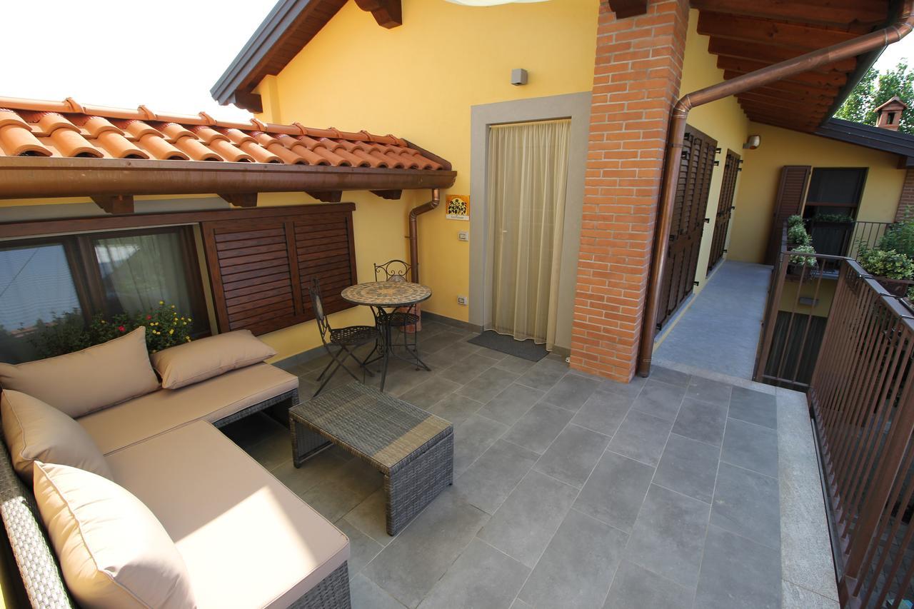 Bed and Breakfast Hayloft Корнаредо Экстерьер фото