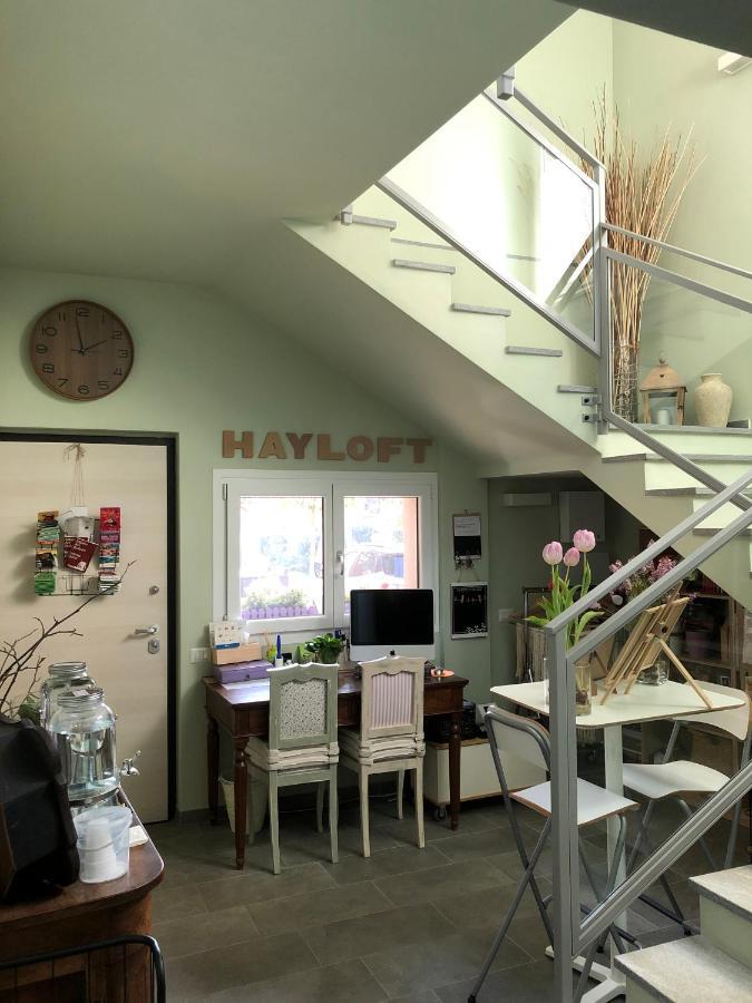 Bed and Breakfast Hayloft Корнаредо Экстерьер фото